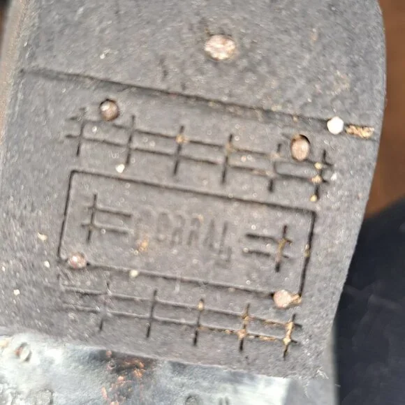 Corral Distressed Black Embellished Cowboy Boots Size 8.5 - Picture 6 of 7